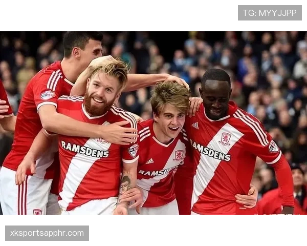 杜埃与帕尔默：新生代中场核心的组织创造力与进攻效率对比