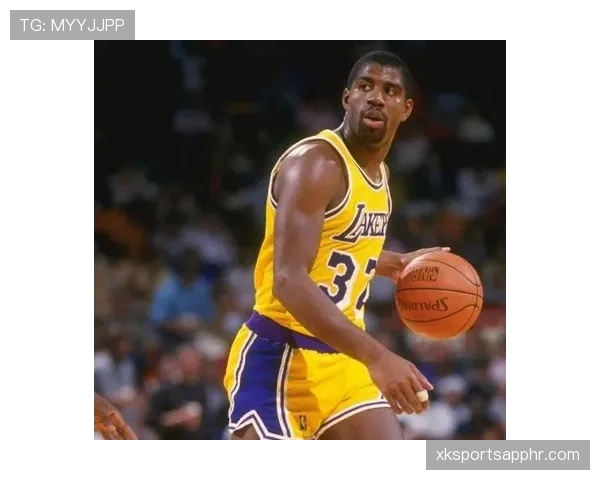 拉里·伯德与魔术师约翰逊的无球跑位差异影响了1979年总决赛进攻效率