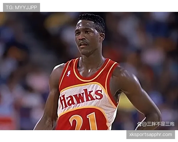 摩西·马龙背身单打效率提升显著 助力球队内线稳固篮板控制